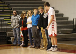 0677-bbballvsfrontier15-hc