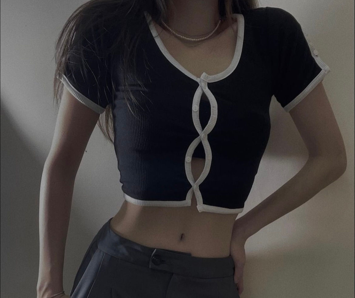 Short pearl top