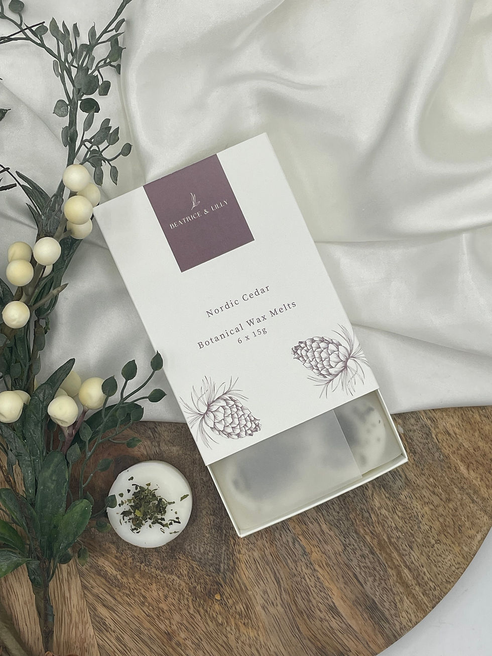 Nordic Cedar Christmas Botanical Wax Melts - Forever Cherished Gifts