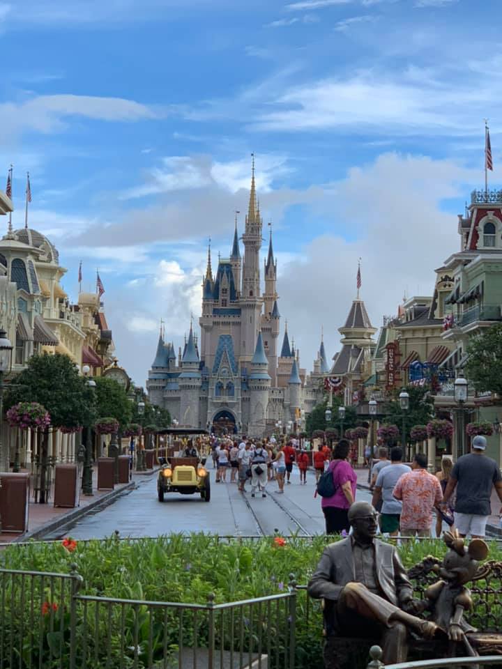 How to do Disney with a Group