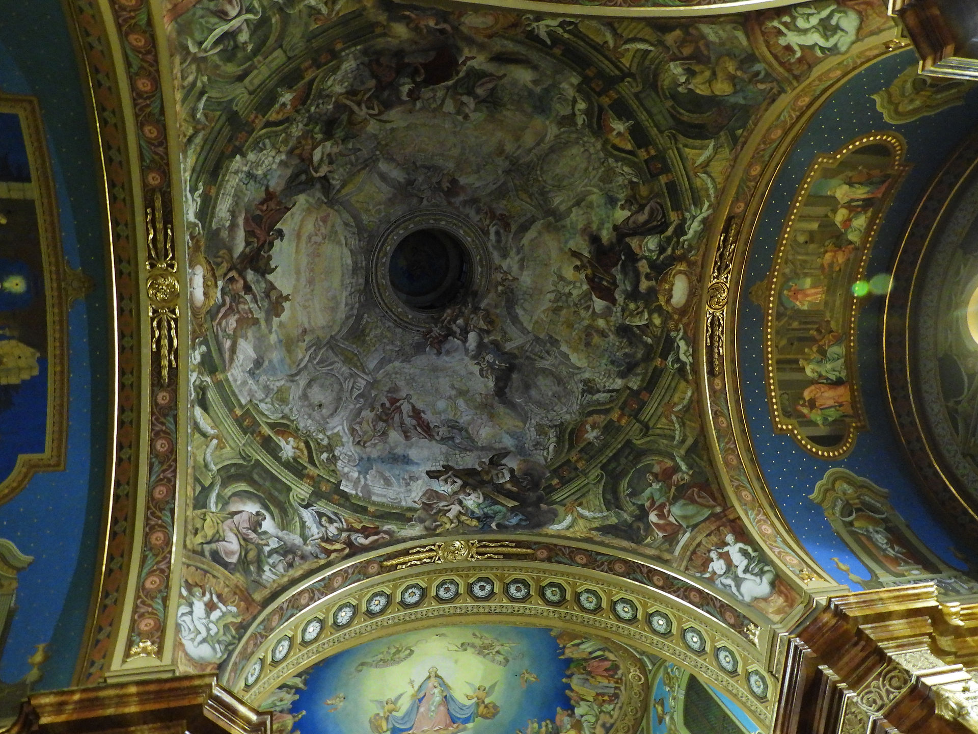 Vault dome, St Mary's Cathedral, Oradea
