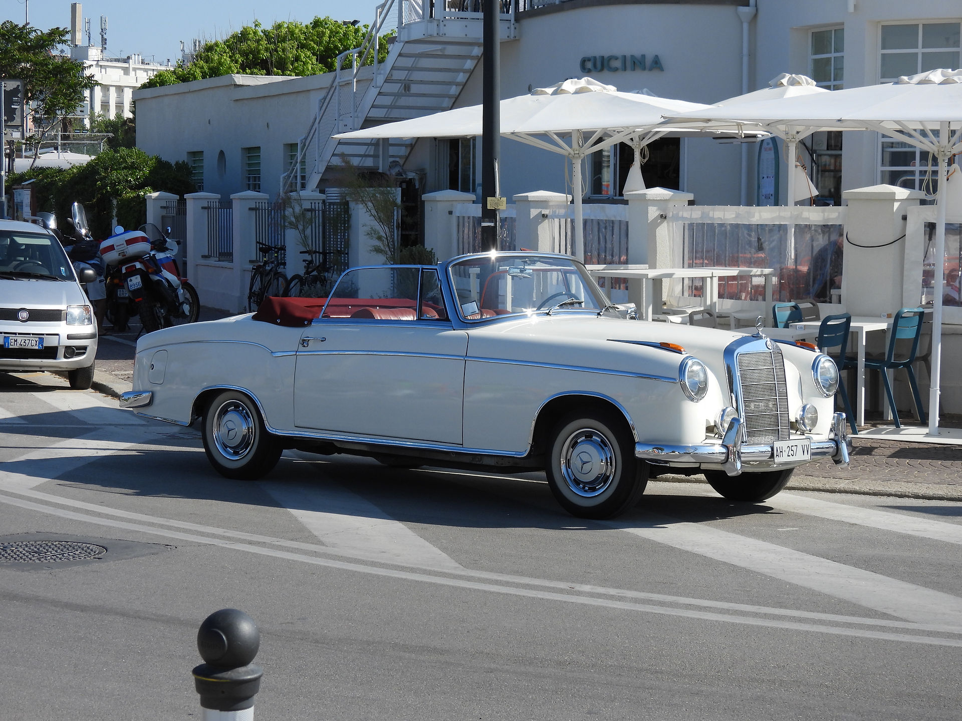 White convertible antique Mercedes Benz, Rimini