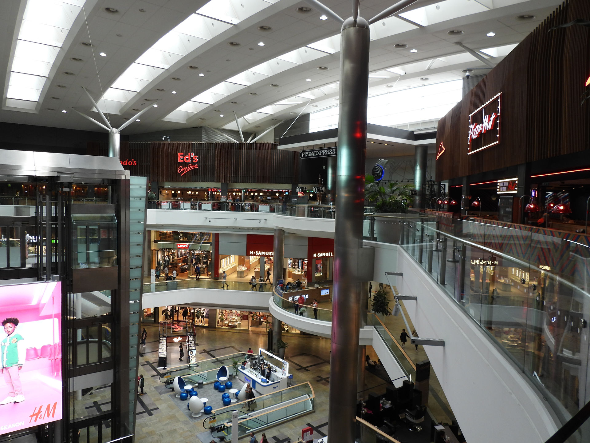 View down into Southampton Mall
