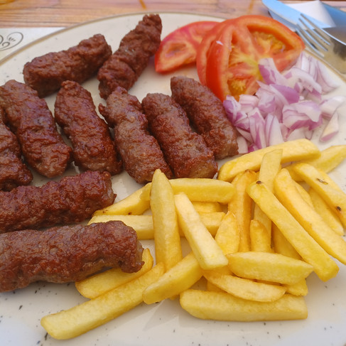 Cevapi and fries, Konoba, Stari-Bar