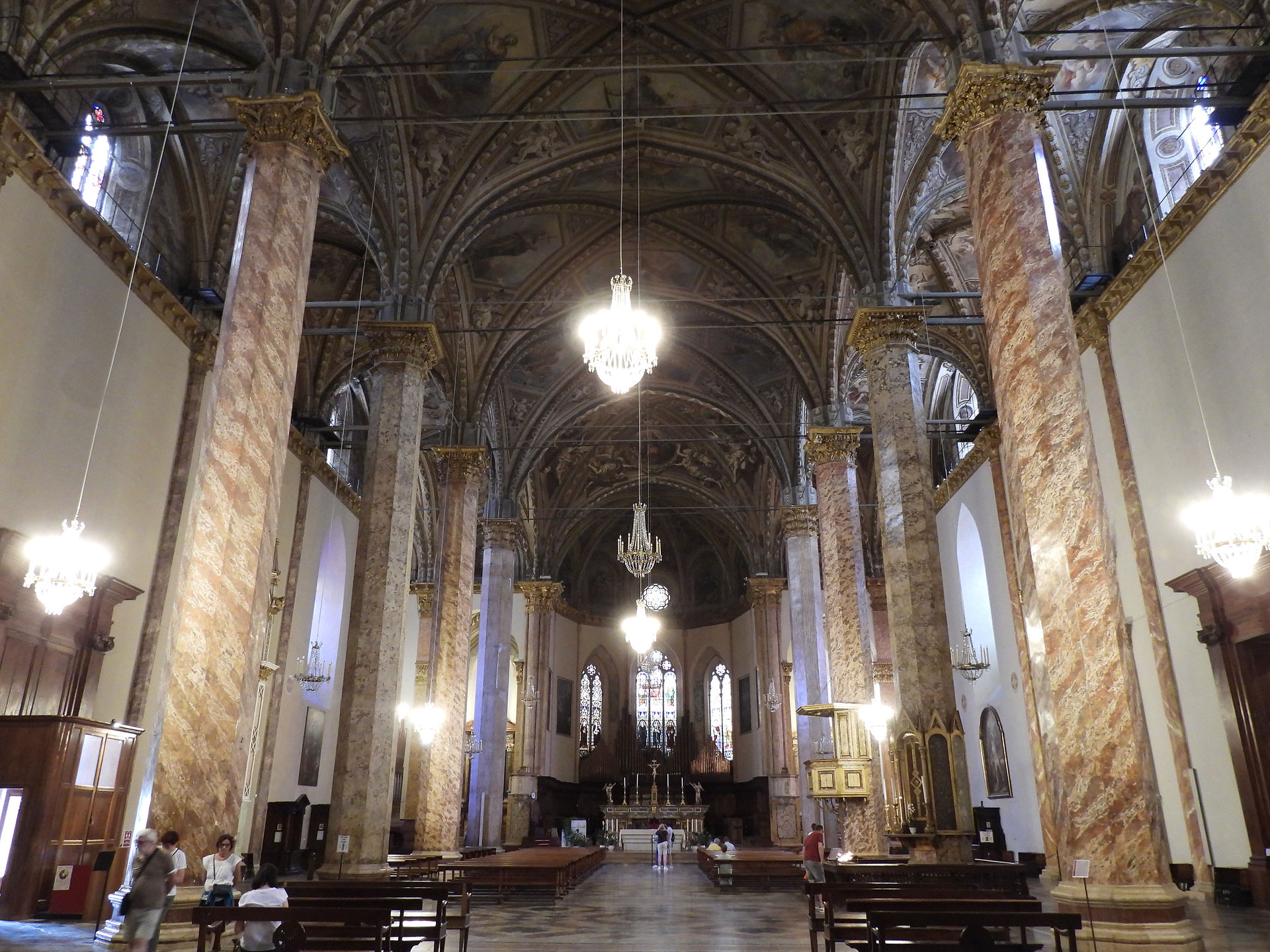 Nave view from east entry, Perugia Cathedral
