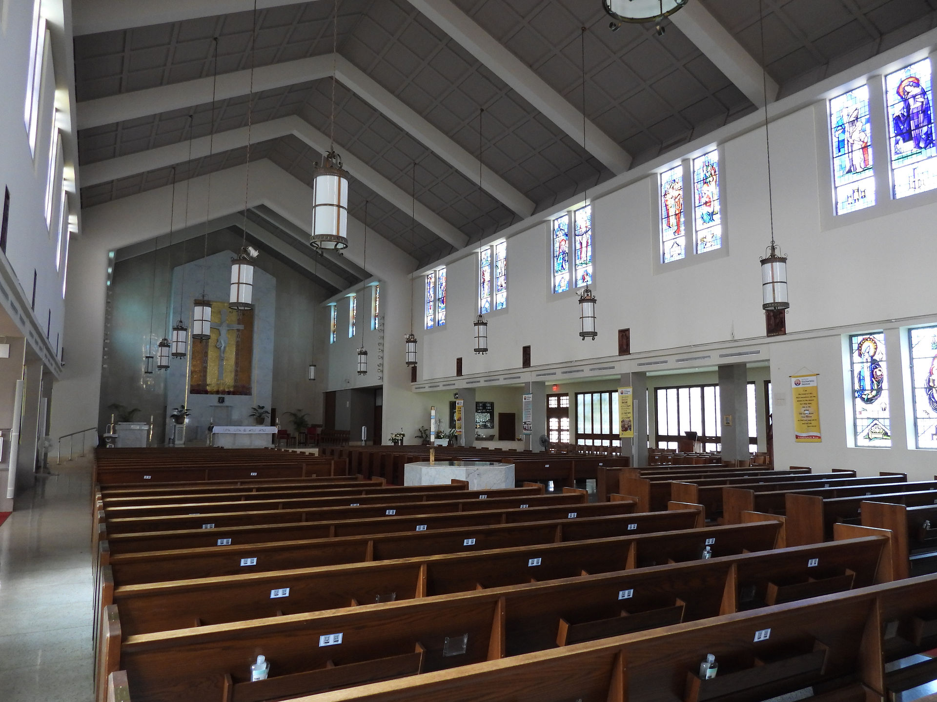 Nave at St Theresa Co-cathedral