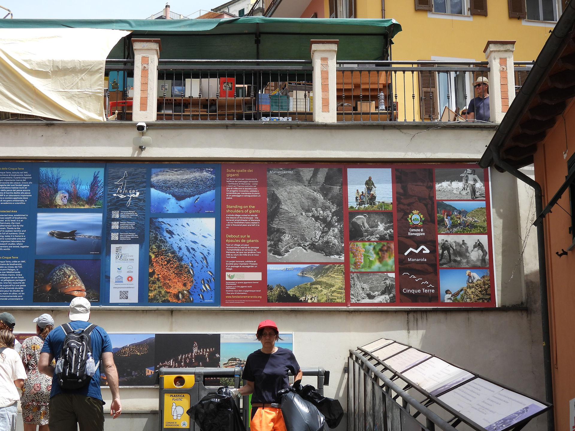 Manarola: information wall