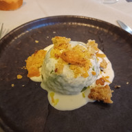 Sformato di erbette, fonduta di parmigiano e frolla salata alle noci