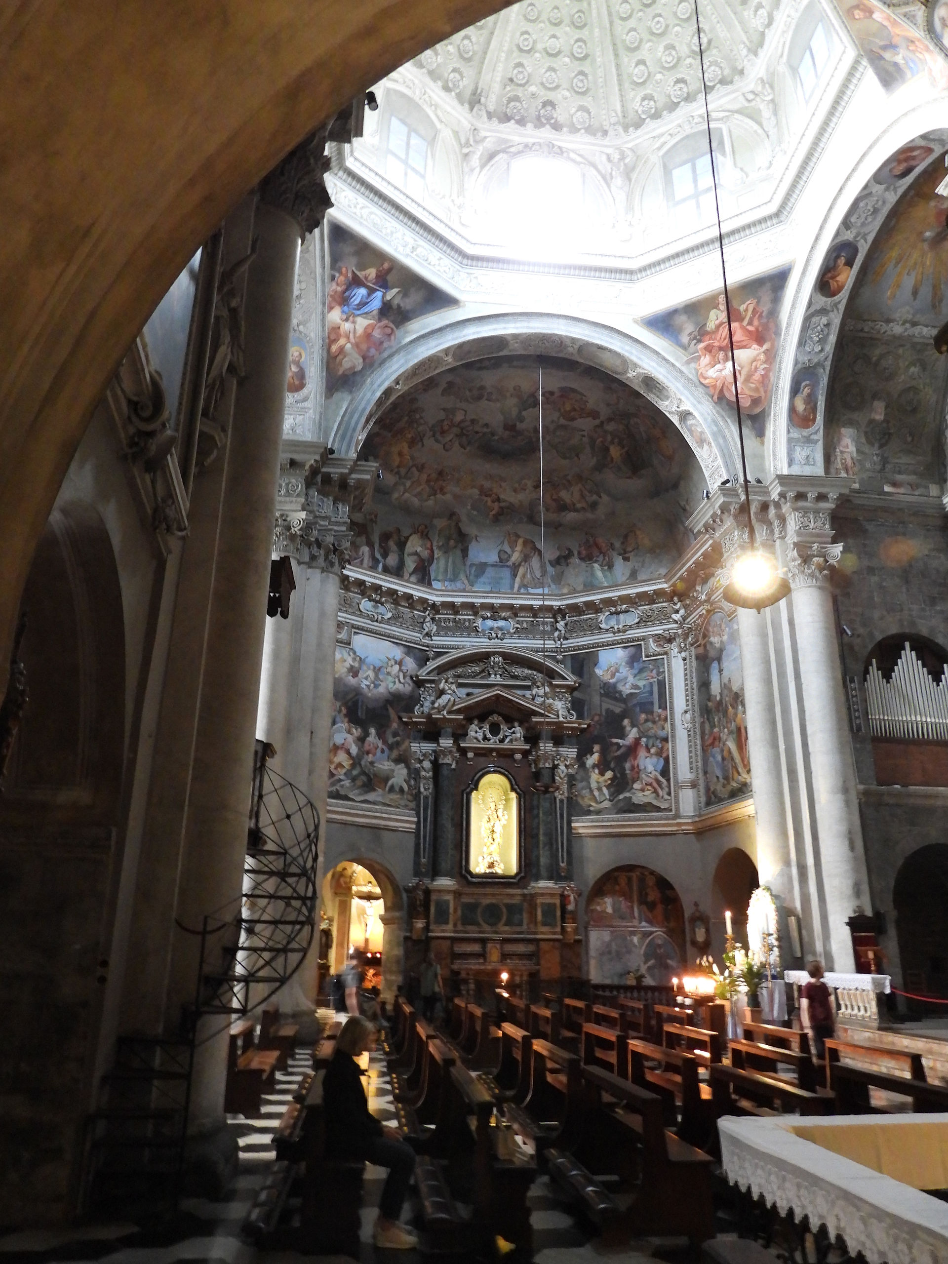 Transept, Virgin Mary's altar, Basilica San Fedele