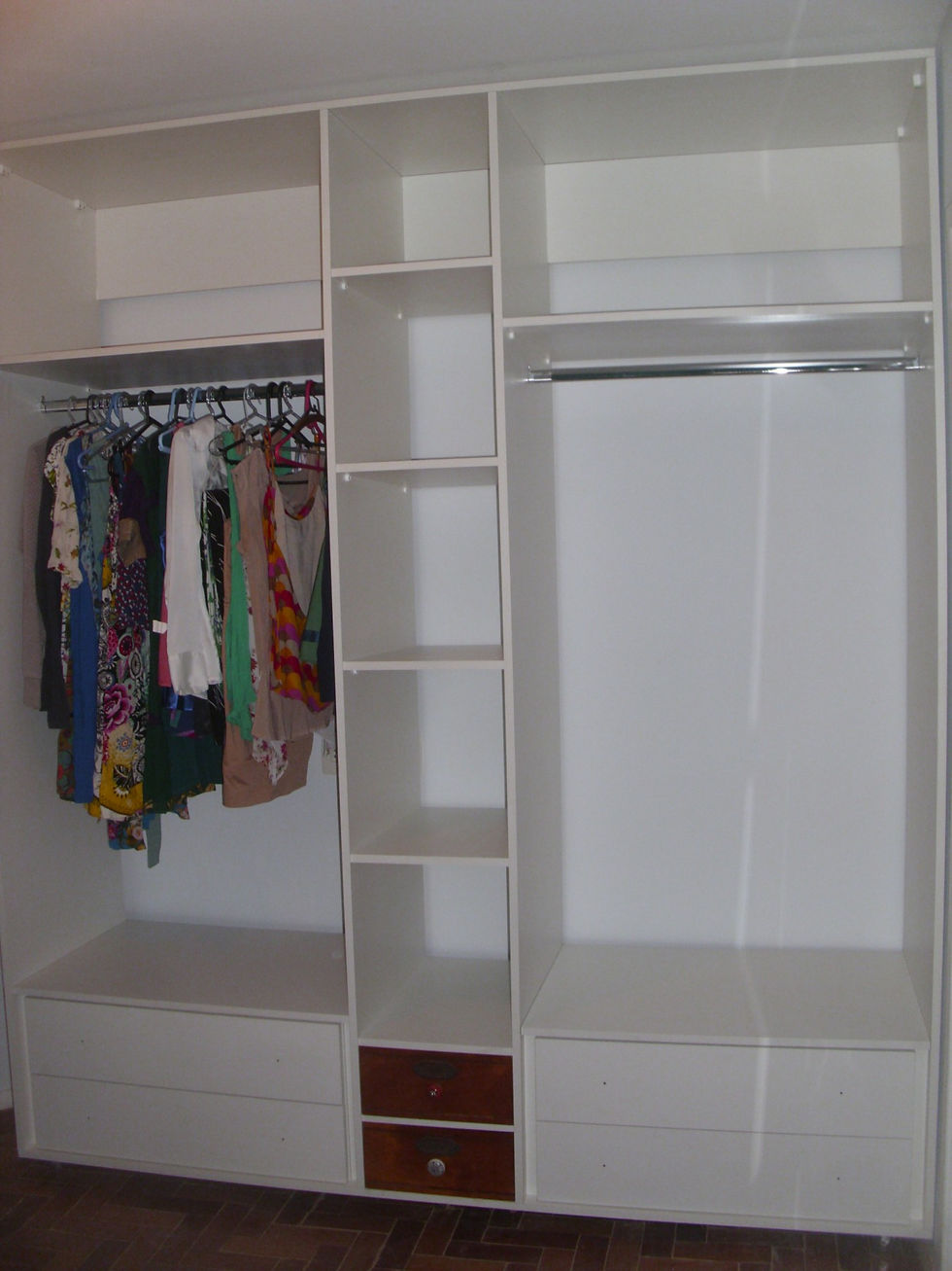 CLOSET - SEM FUNDO