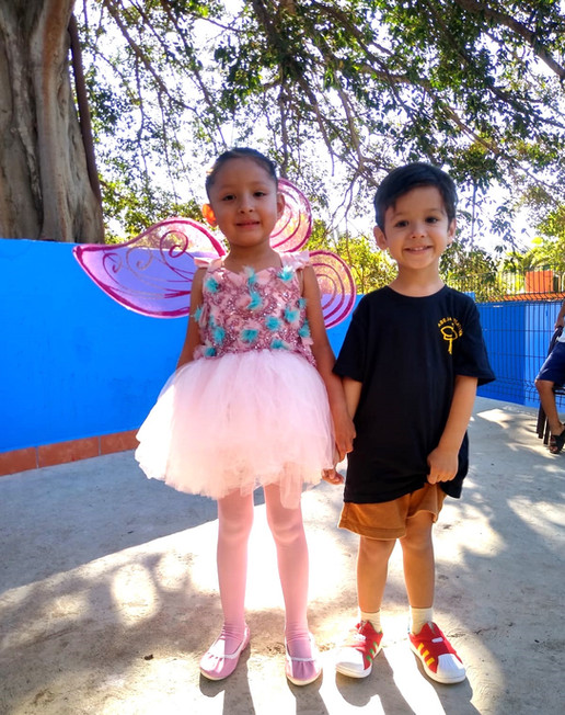 Escuela Coopertiva students