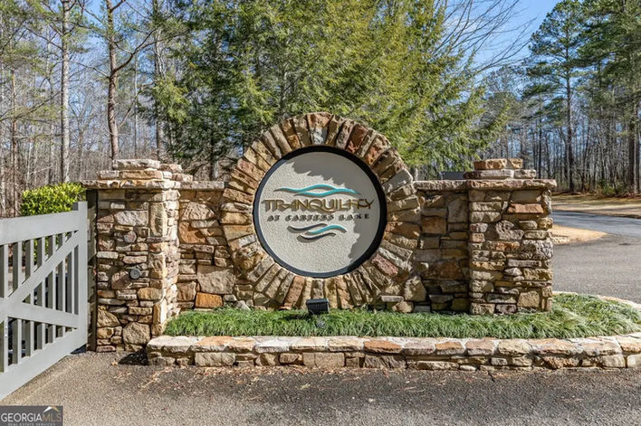 TRANQUILITY AT CARTER'S LAKE