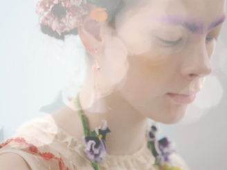 BLOOMING FRIDA