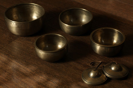 dremati-singing-bowls-4762242.jpg
