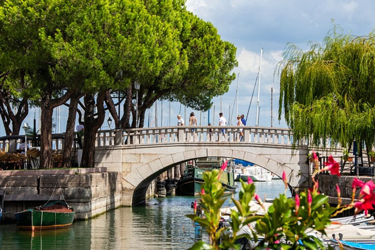 SIRMIONE 2.jpg