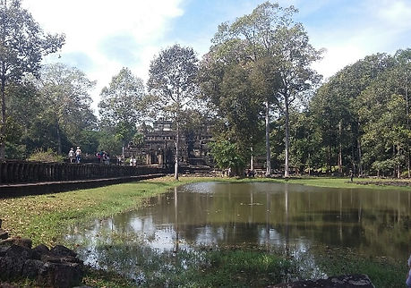 ANGKOR WAT 6.jpg