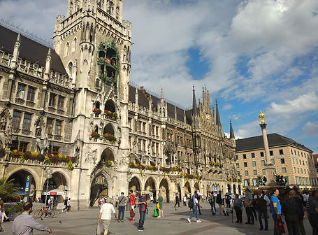 MUNICH cinco.jpg