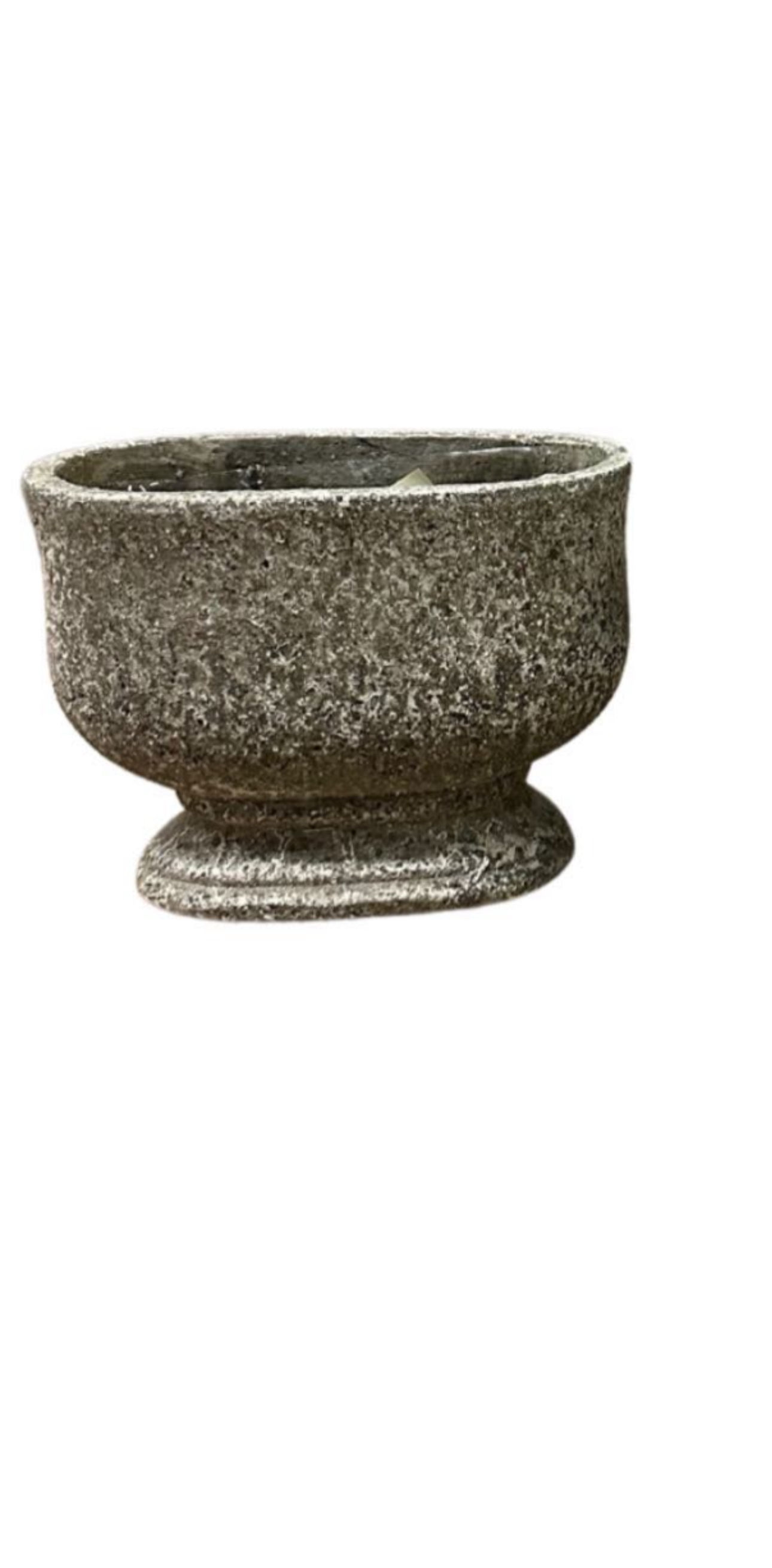 Oval Pedestal - Large 