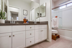 9221-helix-mesa-way-059_web