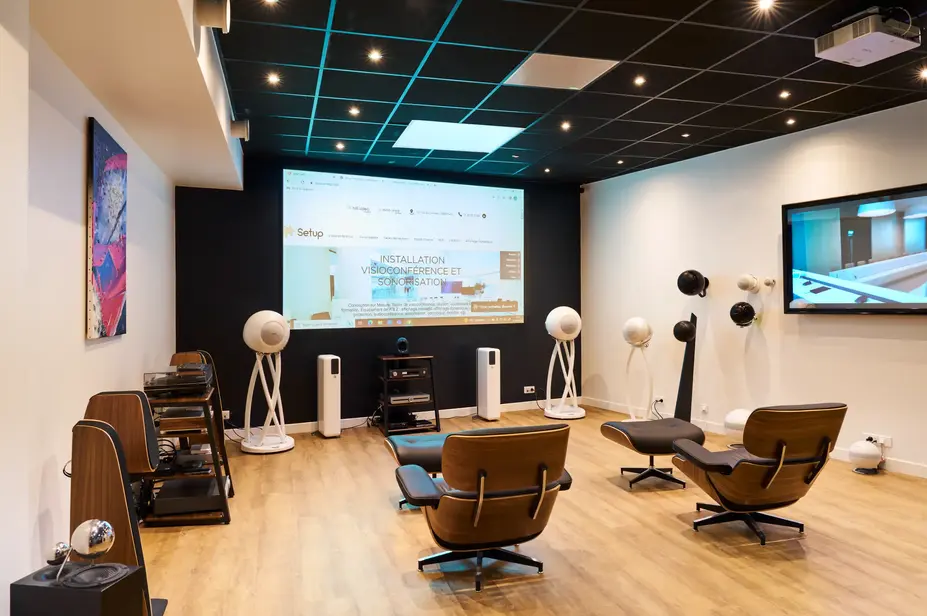 Showroom Parisien avec équipement audiovisuel