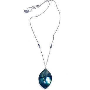 Labradorite and Black Spinel Necklace with Labradorite Pendant