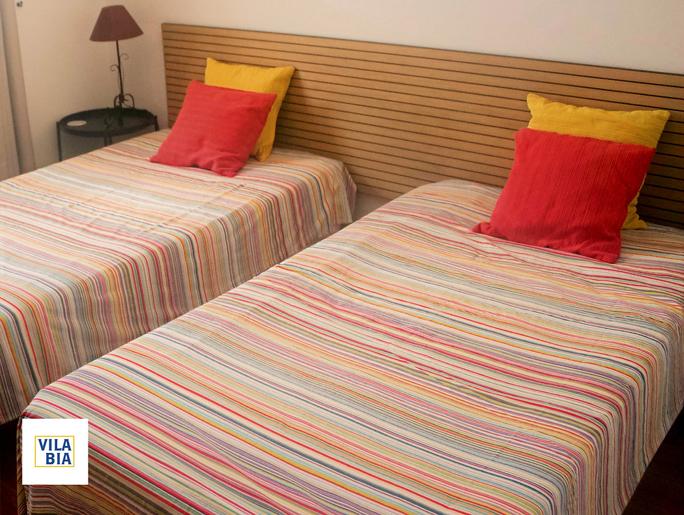 quarto-1_edited.jpg