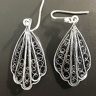 49790832_1106264866200003_34513160054421