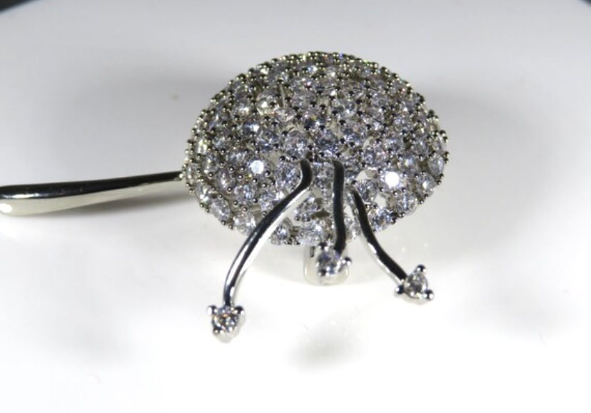 Thumbnail: Dandelion cubic zirconia brooch 