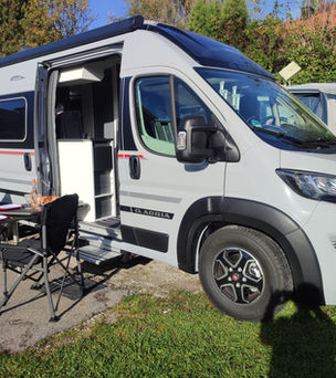 Camper Fanni (Saison 2022/23); Seitenansicht