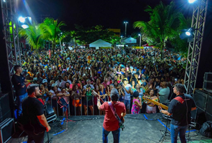 Baile dos Coroas fecha a programação do Festival de Arembepe