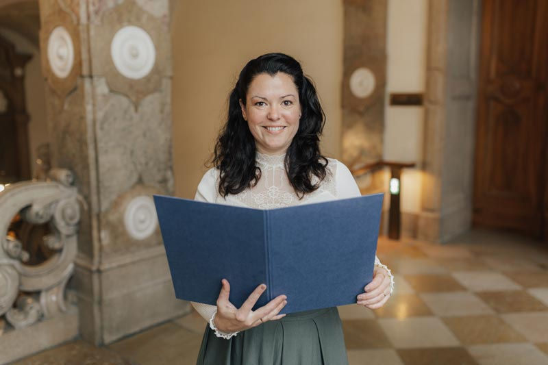 Portrait von Marlies Schwarz, freie Rednerin in Salzburg