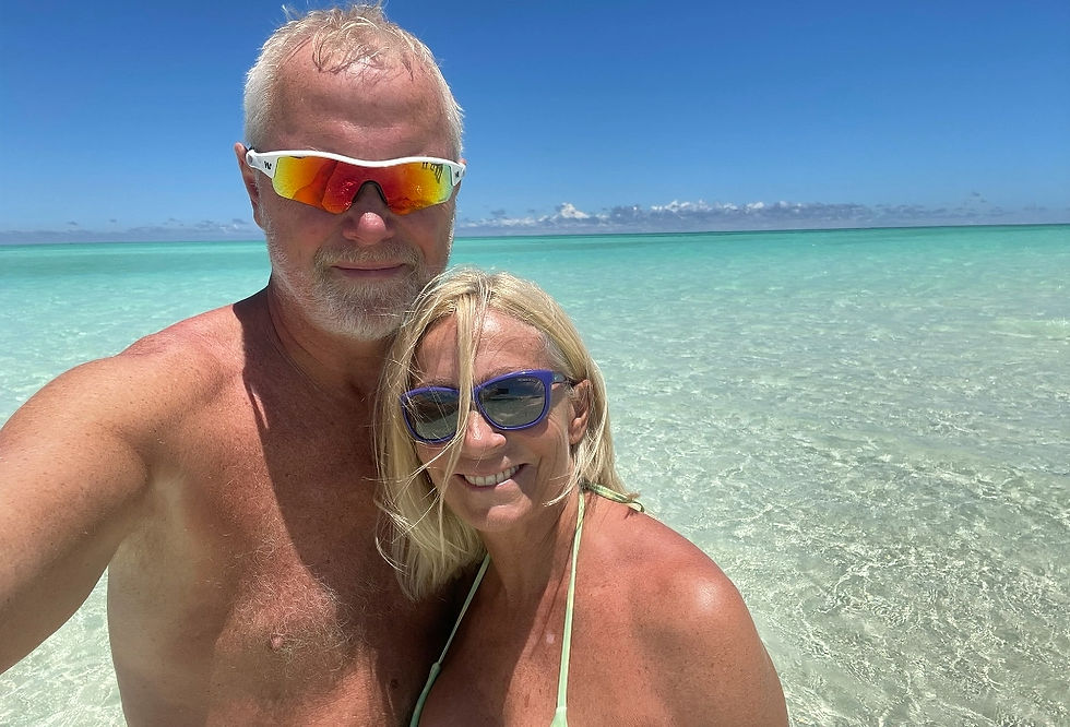 Roger och Monica på båtutflykt i Zanzibar