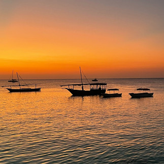En bild på solnedgång på Nungwi Beach, Zanzibar, i Indiska oceanen