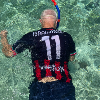 En bild på Roger som snorklar utanför Mnemba Island, Zanzibar