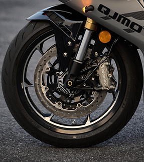 QJMOTOR SRK 600 RS - Vorderrad.jpg