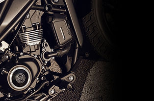 Detail des Zweizylindermotors der CFMOTO 450CL-C BOBBER.