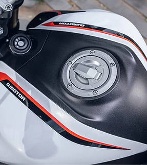 QJMOTOR SRK 125 S - Tank_edited.png