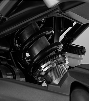 QJMOTOR SRK 125 R - Federbein hinten.png