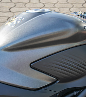 SRK 921 RR schwarz 33.jpg