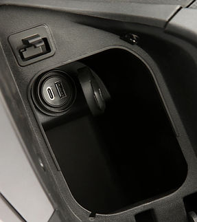 QJMOTOR MTX 125 - Staufach 1 (2)_edited.