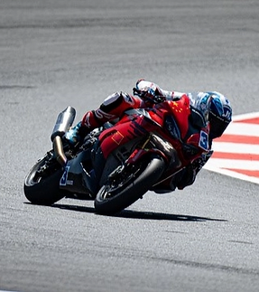 QJMOTOR SRK 125 R - Rennstrecke 1_edited