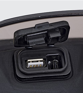USB-C_edited.jpg