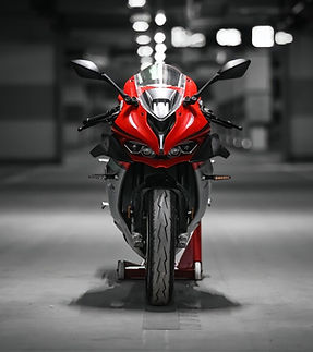 QJMOTOR QJMOTOR SRK 921 RR - Rennstrecke (2).jpg