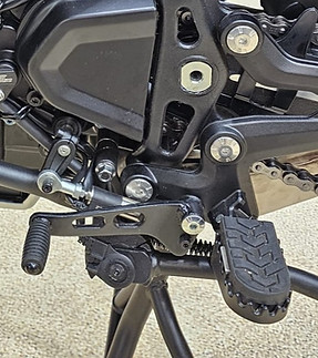 QJMOTOR SRT 900 SX - Quickschifter.jpg