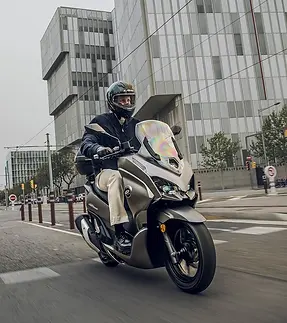 QJMOTOR MTX 125 - in Fahrt 1.webp