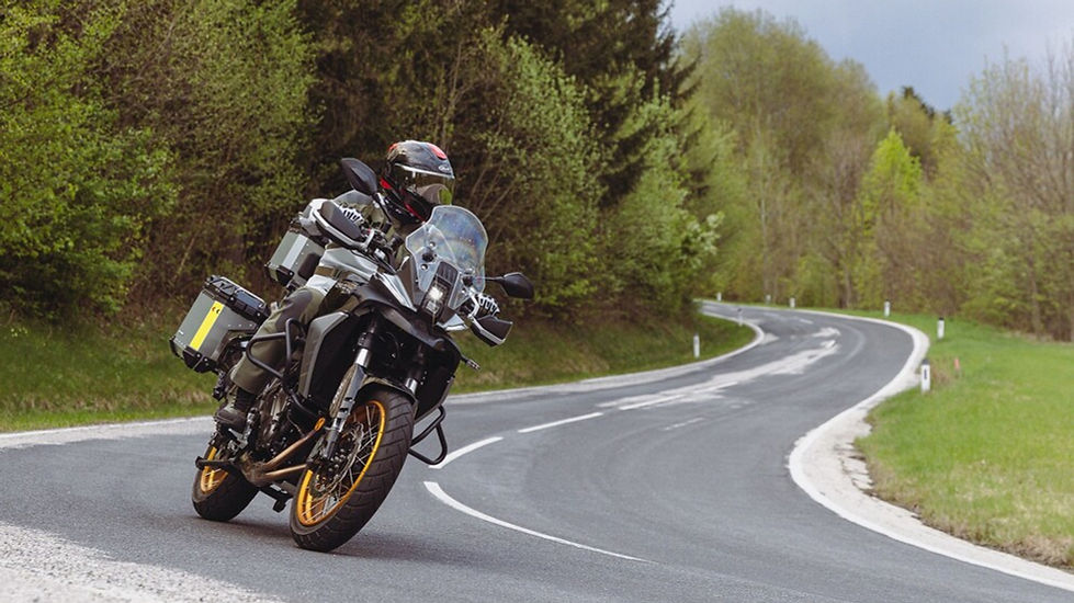 QJMOTOR SRT 700 SX - in Fahrt (21).jpg