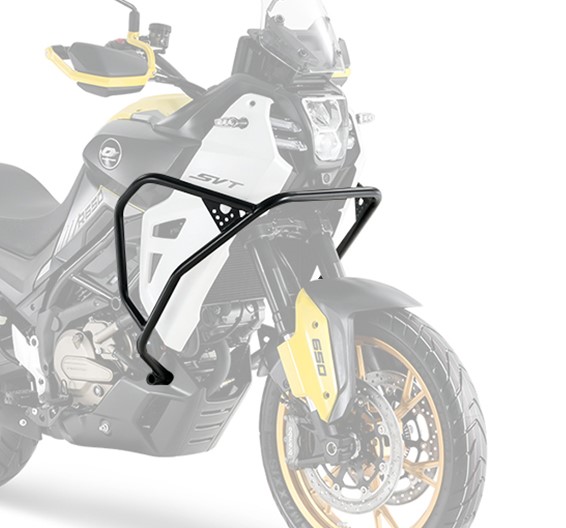 QJMOTOR SVT 650 X: Der bronzefarbene V2-Motor zwischen Rahmen, Krümmer und seitlichen Anbauteilen.