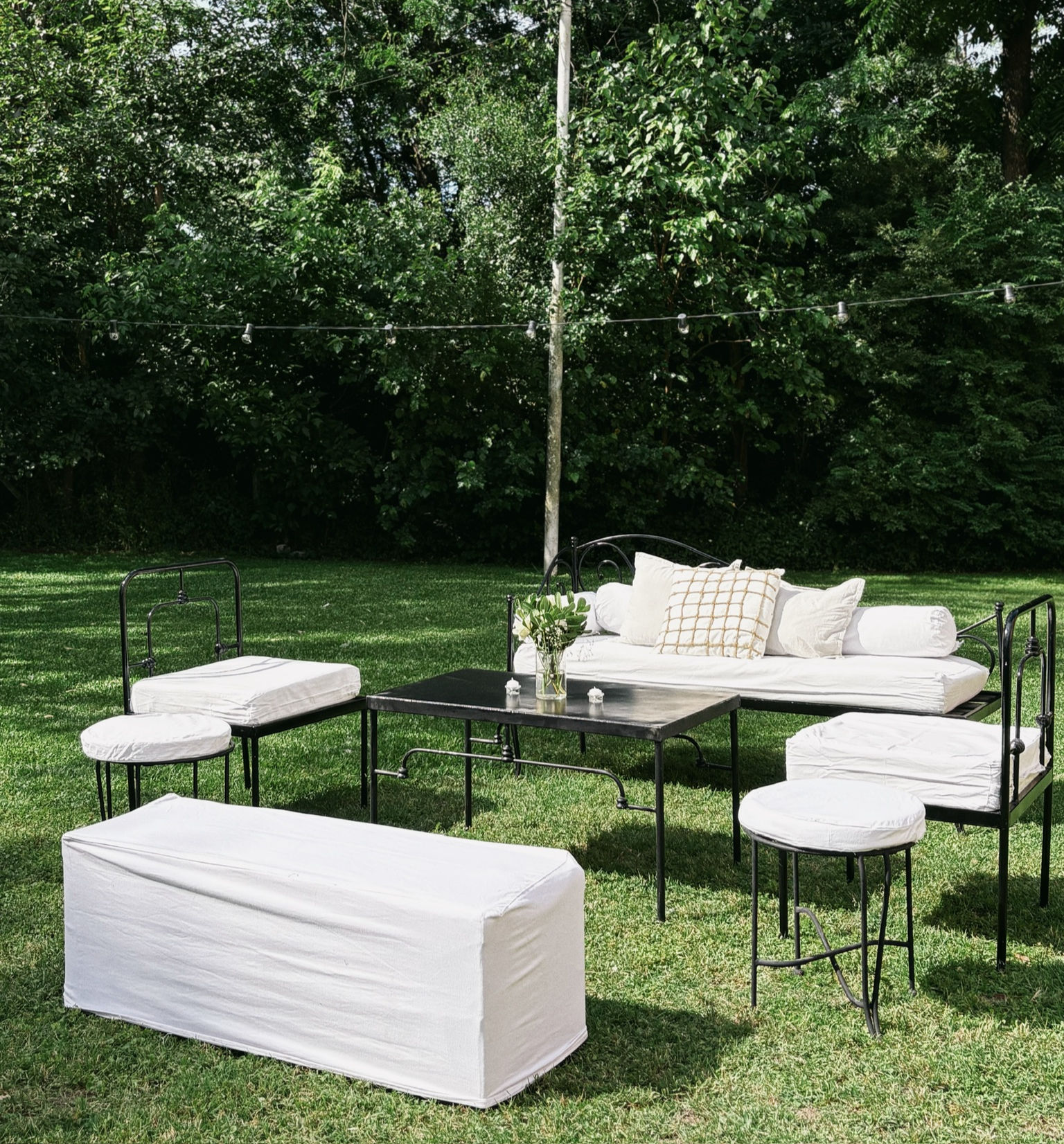 Línea hierro diván