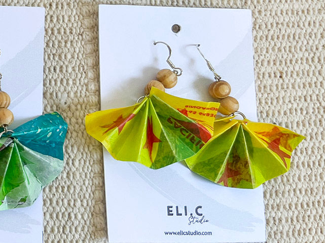 Thumbnail: Abstract Dangles - Yellow Green Shade