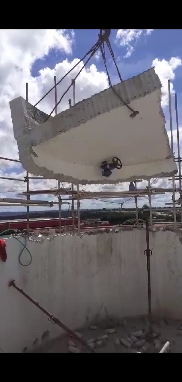 Içamento de laje de fundo da Caixa d'água